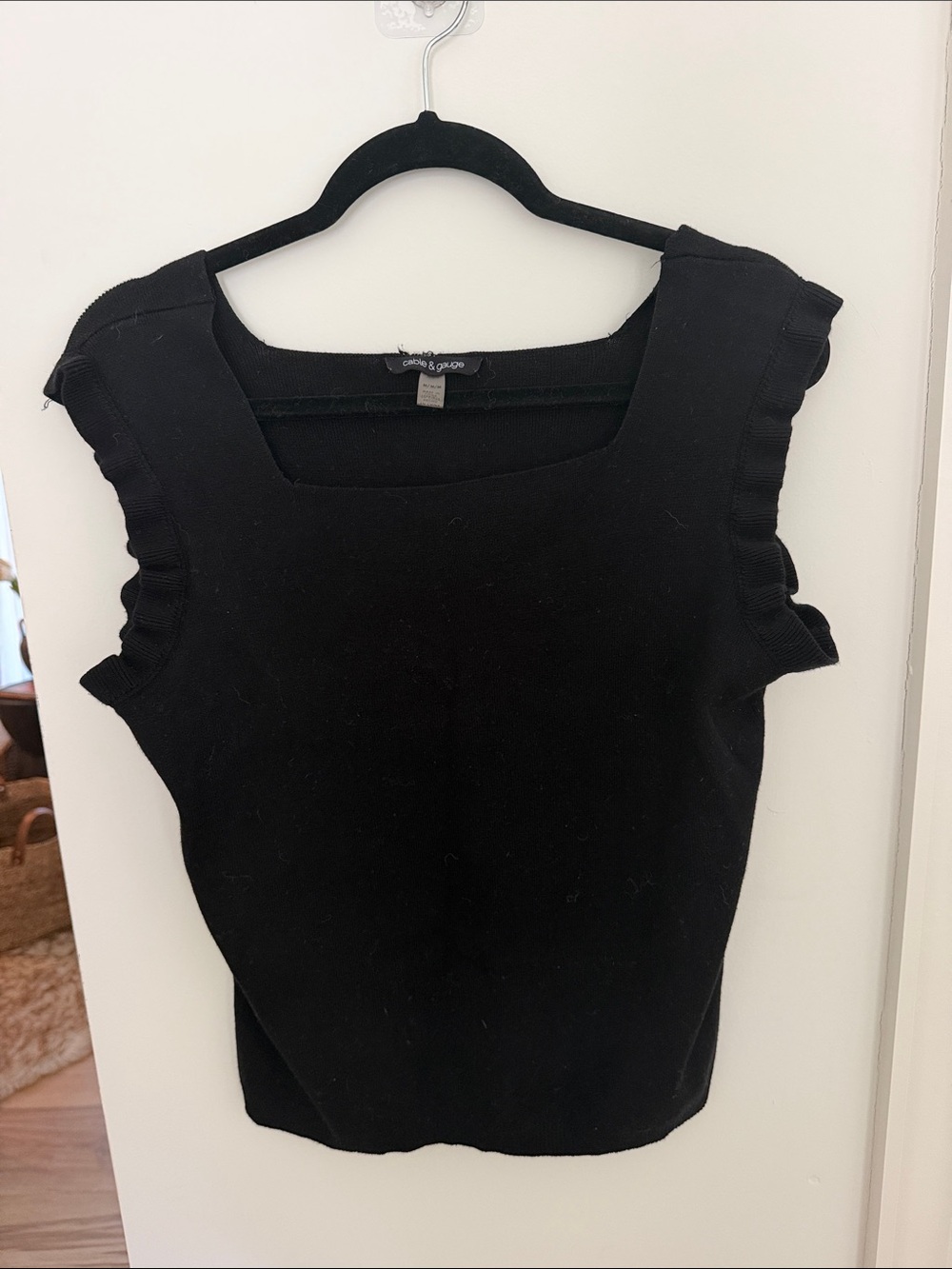 Cable & Gauge Black Square-Neck Ruffle Sleeve Tank